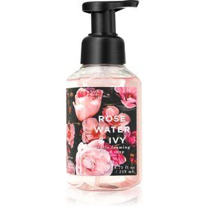 Bath & Body Works Rose Water & Ivy pěnové mýdlo na ruce