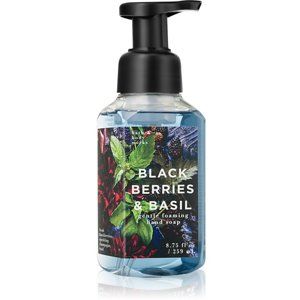 Bath & Body Works Black Berries & Basil pěnové mýdlo na ruce