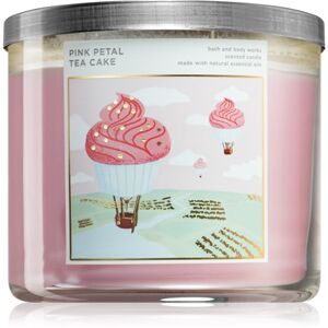 Bath & Body Works Pink Petal Tea Cake vonná svíčka 411 g