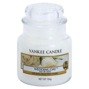 Yankee Candle Wedding Day vonná svíčka Classic střední 104 g