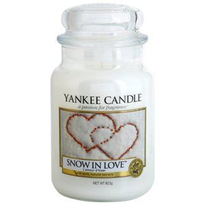 Yankee Candle Snow in Love vonná svíčka Classic střední 623 g